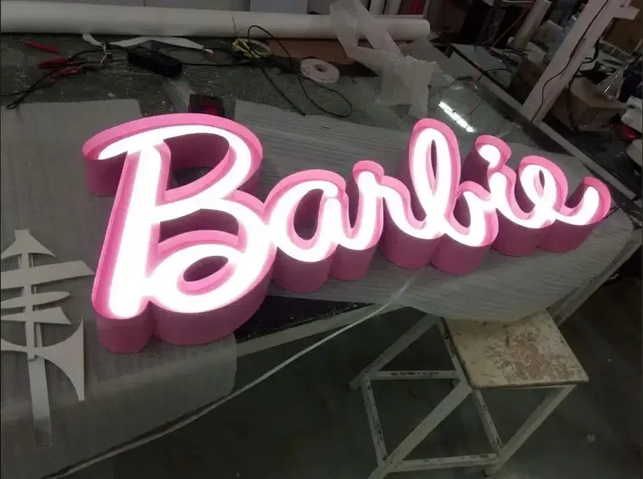 3.3 Neon on Acrylic Board