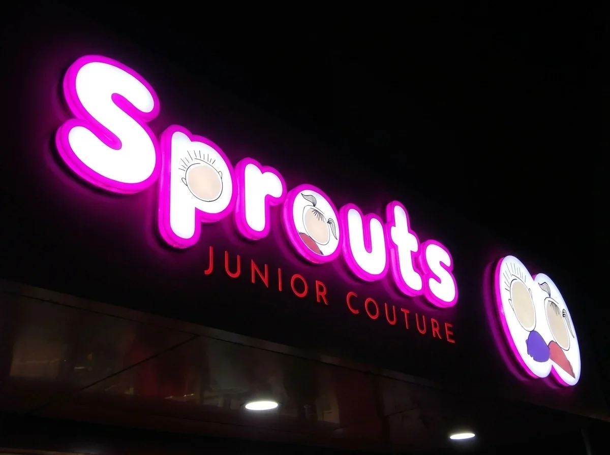 Front_Lit_Channel_Letters__Storefront_Channel_Letters__Retail_Stores_Boutiques__31