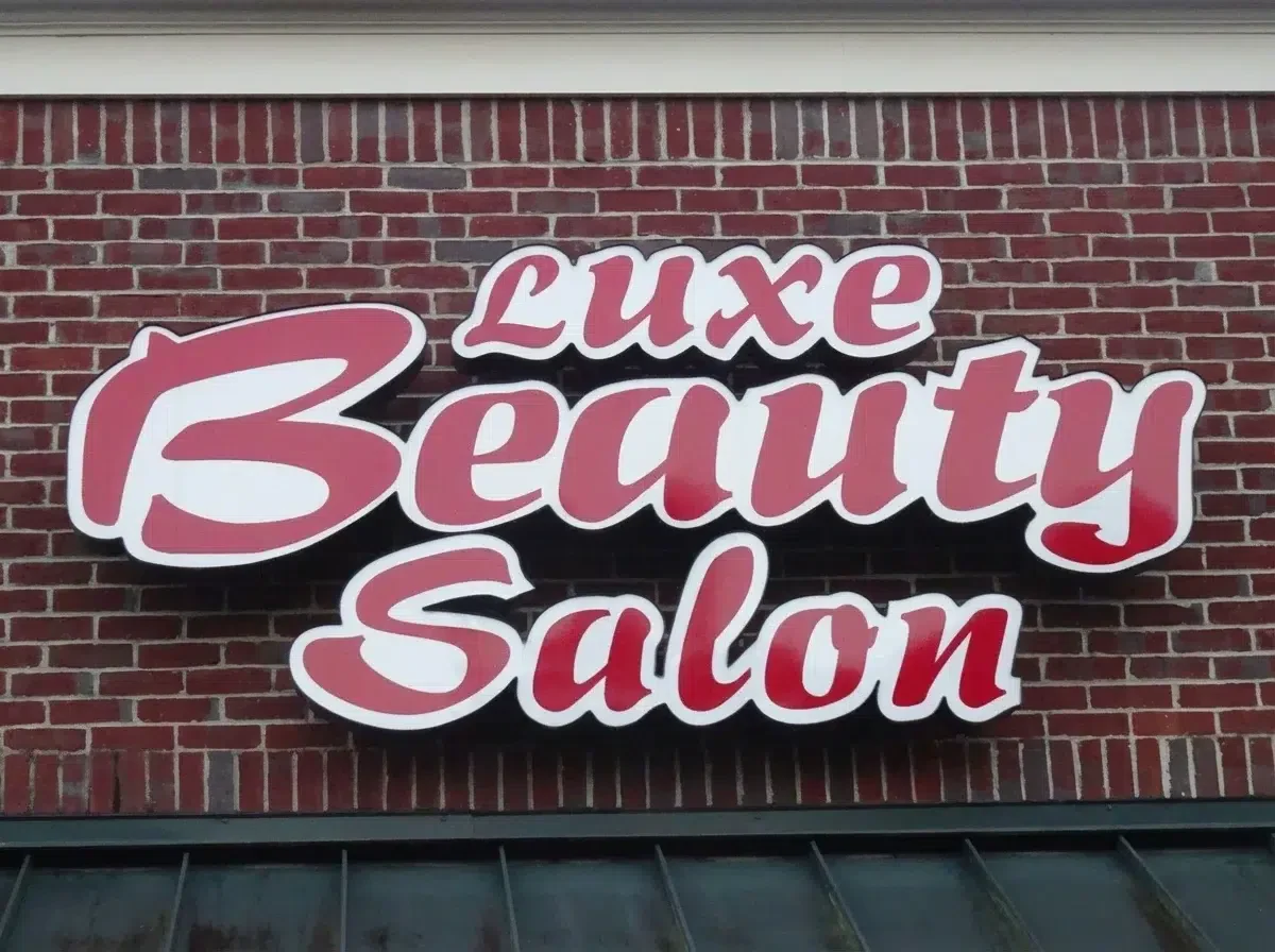 Acrylic_Light_Box__Outdoor_Exterior_Storefront_Channel_Letters__Retail_Franchise_Retail_Stores_Boutiques__96