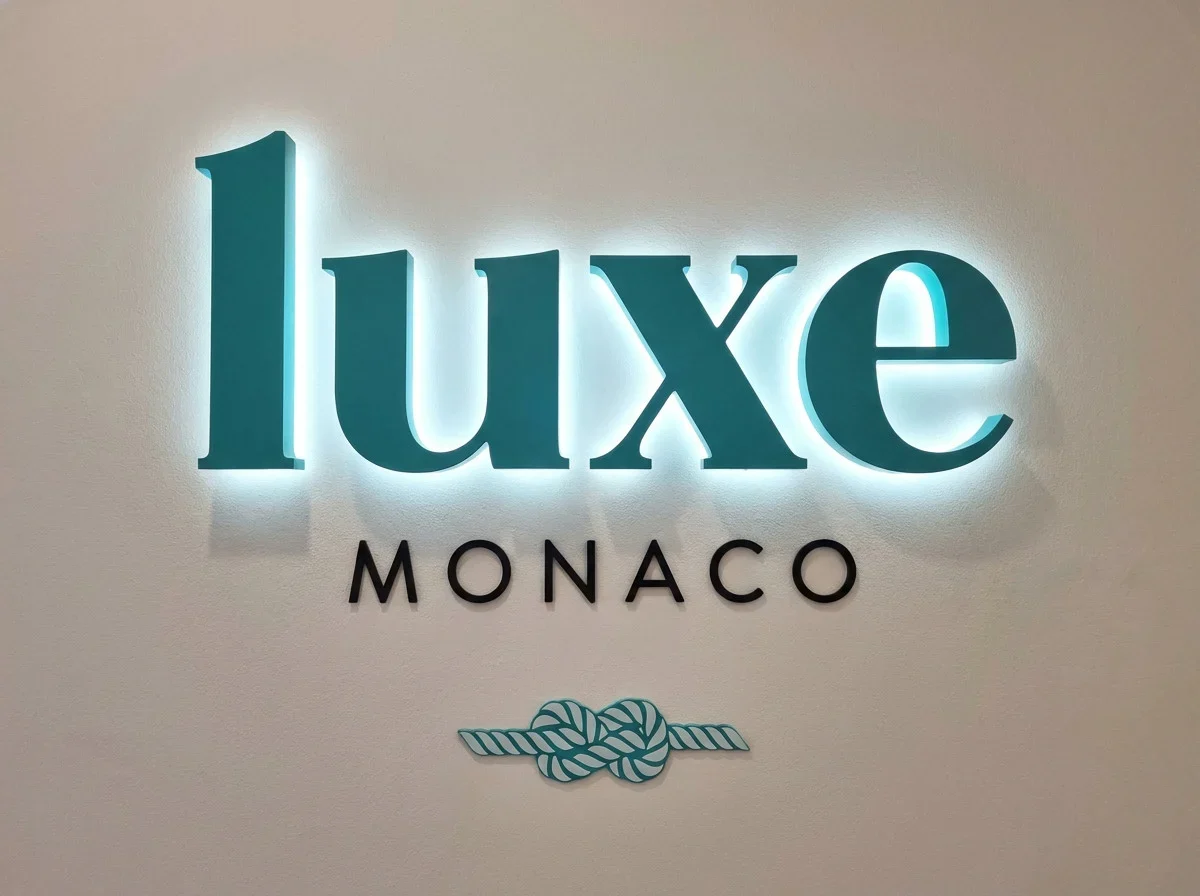 Backlit_Letters__Lobby_Reception_Signs__Hotels_Resorts__13