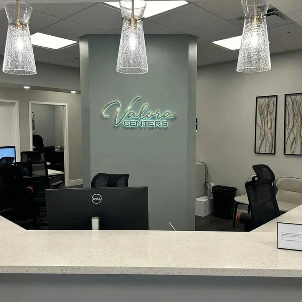 Backlit_Letters__Lobby_Reception_Signs__Medical_Healthcare__79
